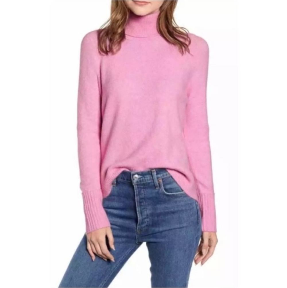 J. Crew Womens Pink turtleneck Sweater Size M with side slits super soft yarn